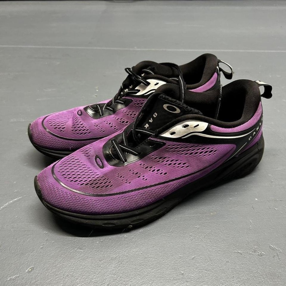 Men's purple and black Oakley sneakers